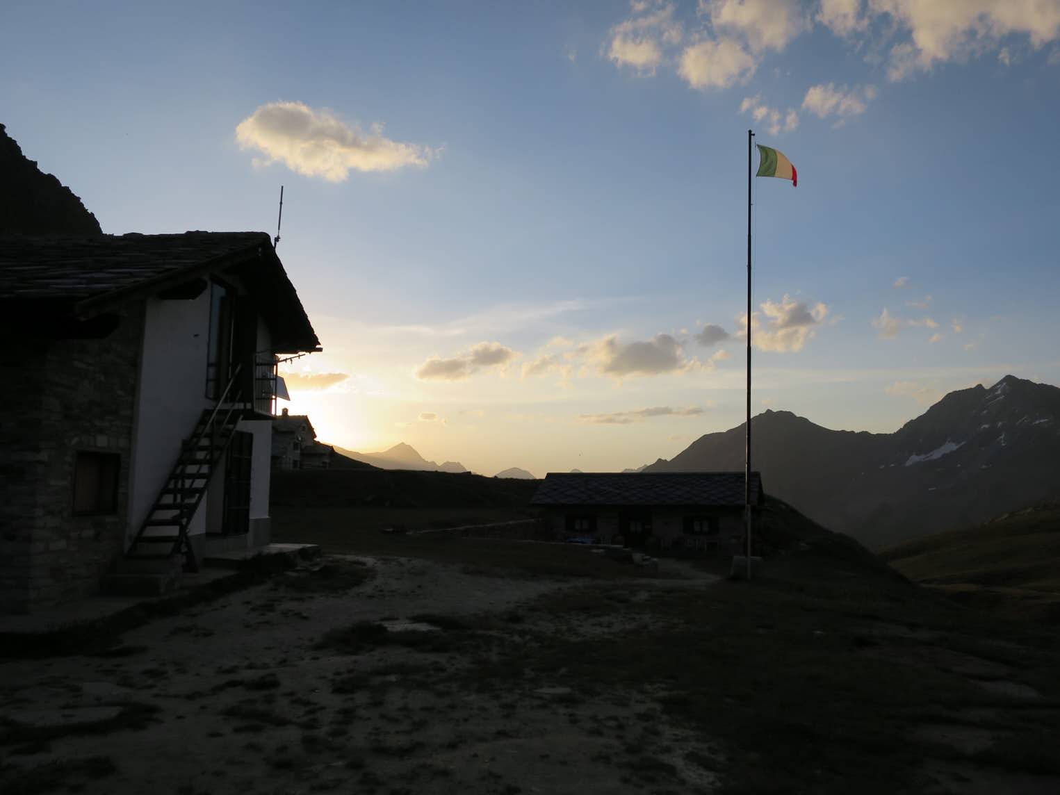 Morgonstund i Rifugio Vittorio Sella